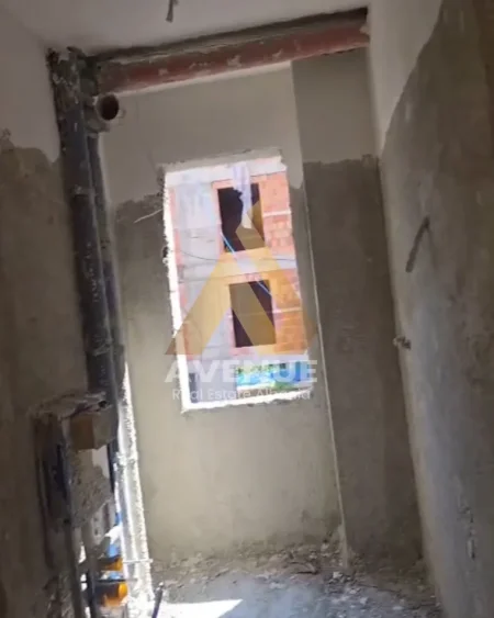 Tirane, shitet apartament 1+1+Ballkon Kati 1, 67 m² 55.000 € (Rruga Demokracia)