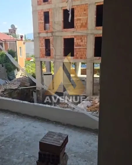 Tirane, shitet apartament 1+1+Ballkon Kati 1, 67 m² 55.000 € (Rruga Demokracia)