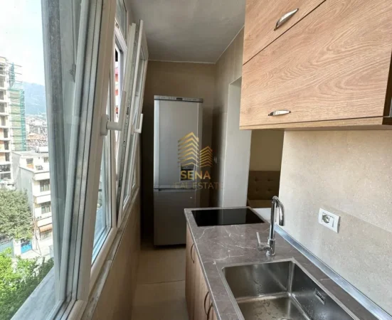 Tirane, jepet me qera garsonier 1+1 Kati 6, 32 m² 380 € (Ali Demi)