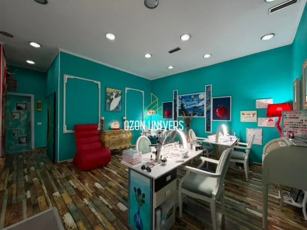 Tirane, shitet ambjent biznesi Kati 0, 60 m² (Ish Ekspozita)