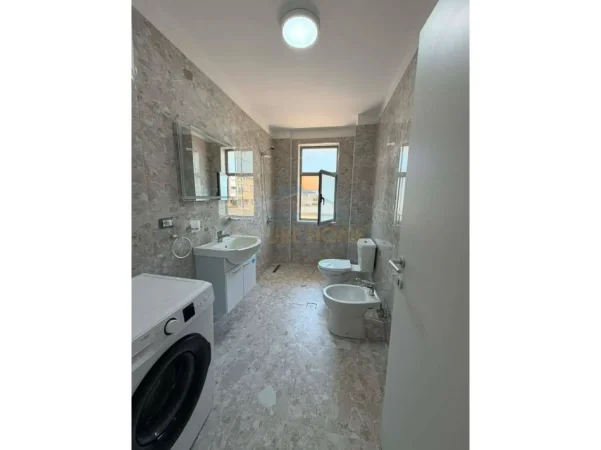 Tirane, shitet apartament 2+1+2 Kati 7, 101 m² 162.000 € (UNAZA E RE , ASTIR)