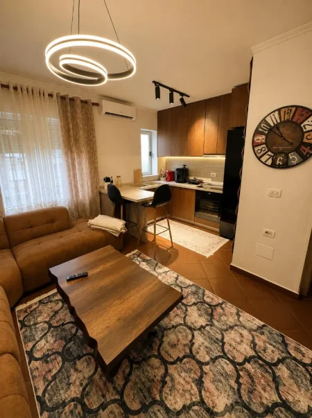 Tirane, shitet apartament 1+1+Ballkon Kati 5, 56 m² 125.000 € (Ish Pirro Mani)