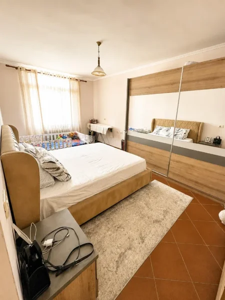 Tirane, shitet apartament 1+1+Ballkon Kati 5, 56 m² 125.000 € (Ish Pirro Mani)