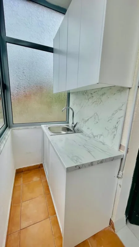 Tirane, jepet me qera apartament Studio Kati 3, 28 m² 330 € (Vilat Amerikane)
