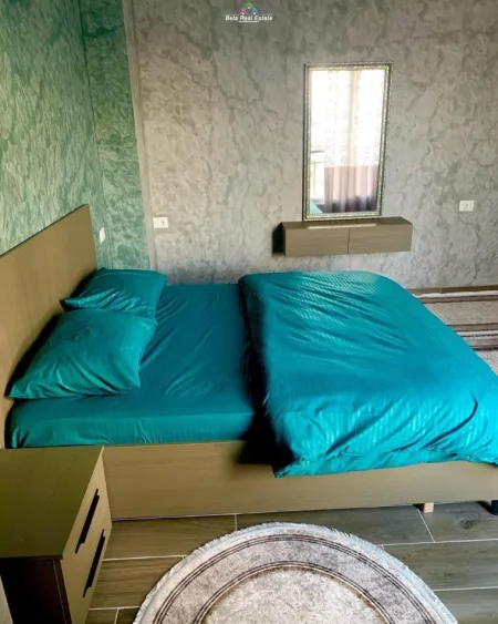 Tirane, jepet me qera apartament 3+1 Kati 9, 120 m² 1.000 € (rruga e dibres )