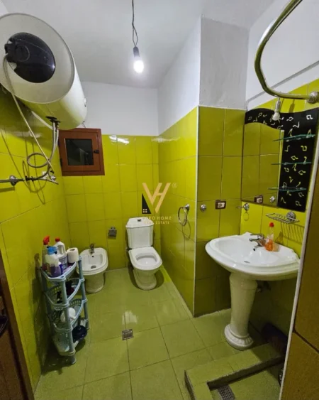 Tirane, jepet me qera apartament 2+1+Ballkon Kati 9, 100 m² 570 € (RRUGA DRITAN HOXHA)