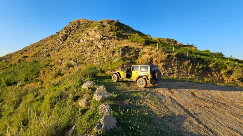 Durres, shes SUV - Jeep Wrangler Unlimited, viti 2010 Benzin, jeshile manuale Kondicioner, Cmimi 10.000 €