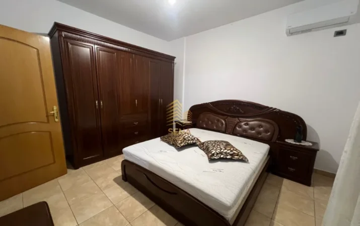 Tirane, jepet me qera apartament 1+1 Kati 1, 90 m² 400 € (Siri Kodra)
