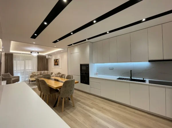 Tirane, jepet me qera apartament 2+1+Ballkon Kati 3, 112 m² 1.200 € (Liqeni i Thate)