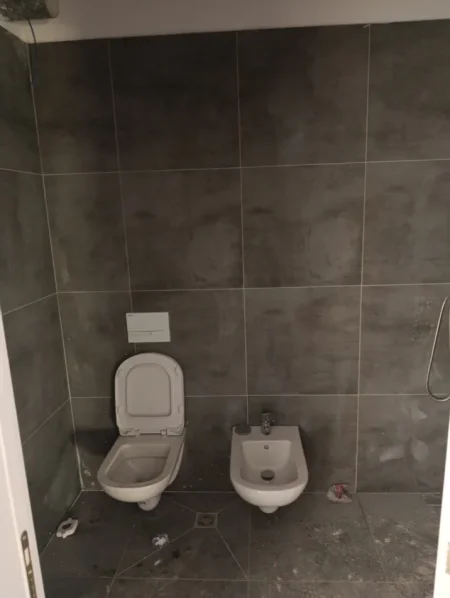 Tirane, jepet me qera apartament 2+1 Kati 7, 100 m² 500 € (Rruga 5 Maji)