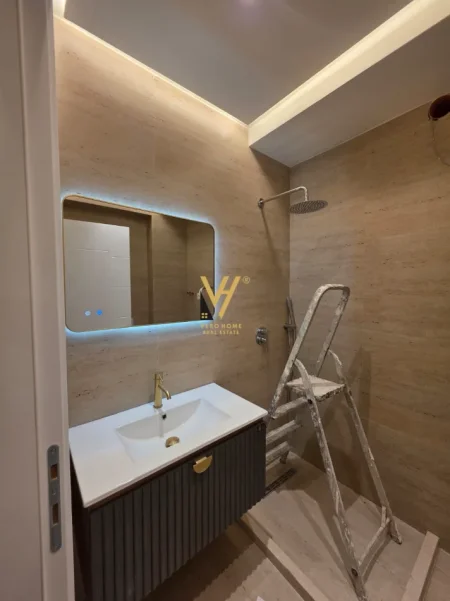 Tirane, jepet me qera apartament 1+1+Ballkon Kati 2, 55 m² 770 € (BLLOK)