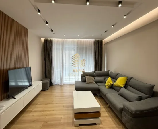 Tirane, shitet apartament 2+1+Ballkon Kati 1, 128 m² 270.400 € (Xhamllik)