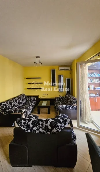 Tirane, jepet me qera apartament 1+1 Kati 5, 110 m² 450 € (Bulevardi i Ri)