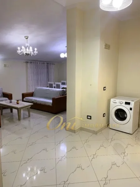 Tirane, jepet me qera apartament 2+1 Kati 3, 130 m² 600 € (SIRI KODRA)