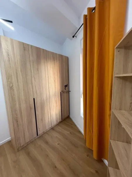 Tirane, jepet me qera apartament 2+1 Kati 8, 80 m² 550 € (ALI DEMI)