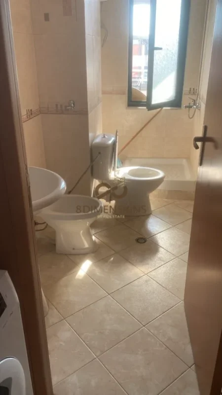 Jepet me qera Apartament tek Bulevardi i ri, prane SPAK (D8241A-241)