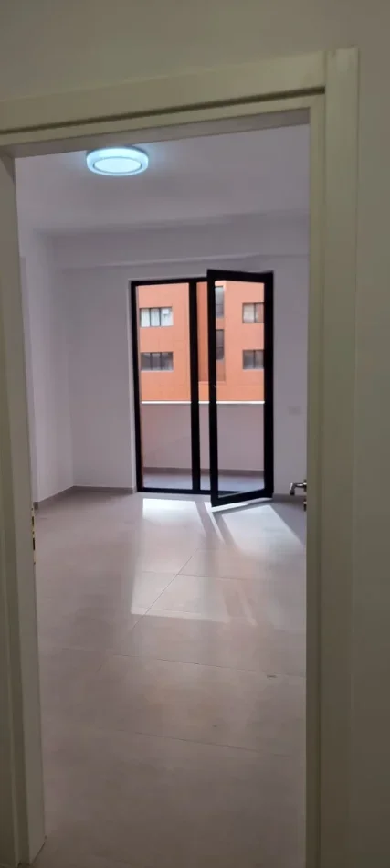 Tirane, jap me qera per biznes apartament 1+1+Ballkon Kati 1, 72 m² , Unaza Re, 50,000 leke/muaj