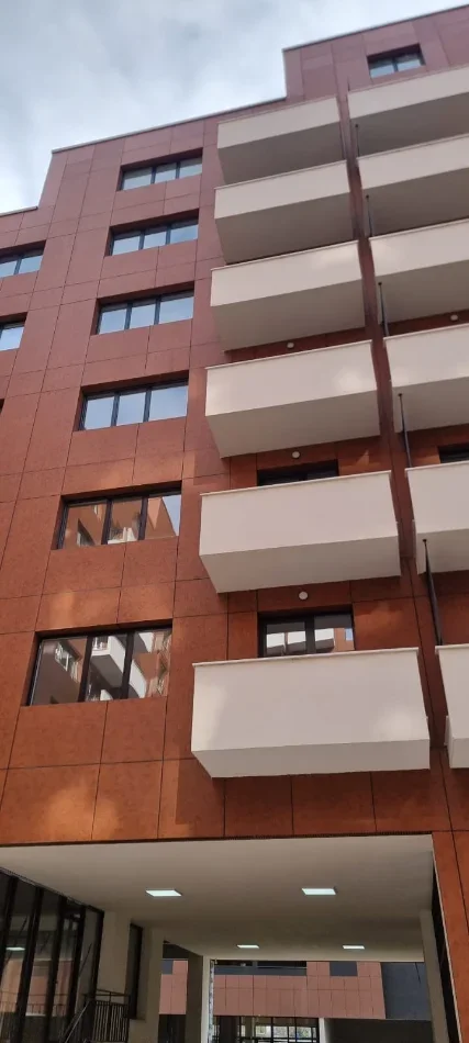 Tirane, jap me qera per biznes apartament 1+1+Ballkon Kati 1, 72 m² , Unaza Re, 50,000 leke/muaj