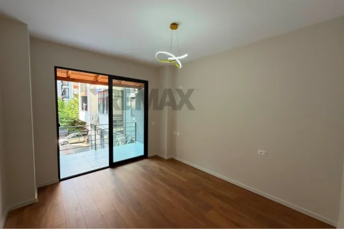 Tirane, shitet apartament 1+1+Ballkon Kati 2, 68 m² 1.120.000 € (Bulevardi Migjeni, Tiranë)
