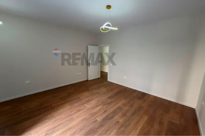 Tirane, shitet apartament 1+1+Ballkon Kati 2, 68 m² 1.120.000 € (Bulevardi Migjeni, Tiranë)