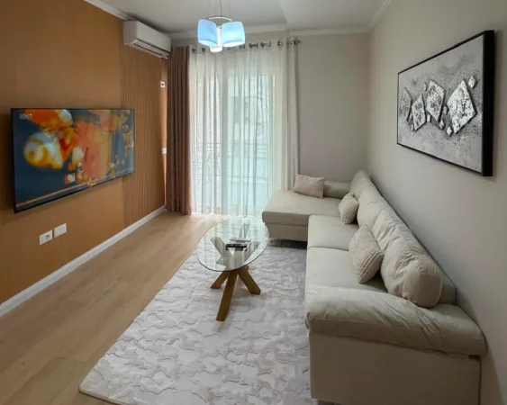 Tirane, shitet apartament 1+1 Kati 2, 60 m² 160.000 € (Perballe Spitalit Amerikan 3)