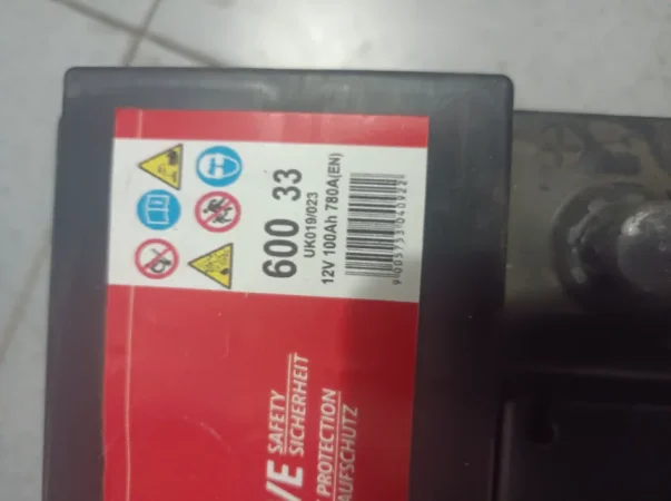 Tirane, shes Shes batteri per makina , 5.000 lek