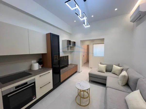Tirane, jepet me qera apartament 2+1+Ballkon Kati 3, 85 m² 1.000 € (Rruga e Dibres)
