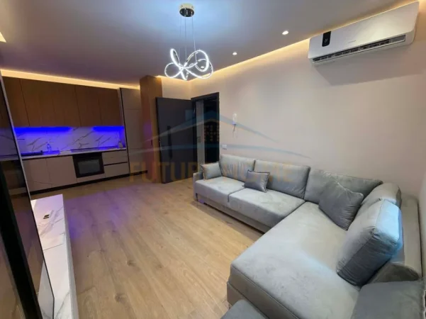 Tirane, jepet me qera apartament 1+1+Ballkon Kati 3, 65 m² 600 € (Rruga Dritan Hoxha)