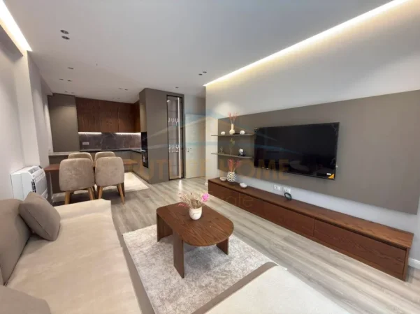 Tirane, jepet me qera apartament 1+1+Ballkon Kati 6, 77 m² 600 € (Kompleksi E88, Rruga Dritan Hoxha)