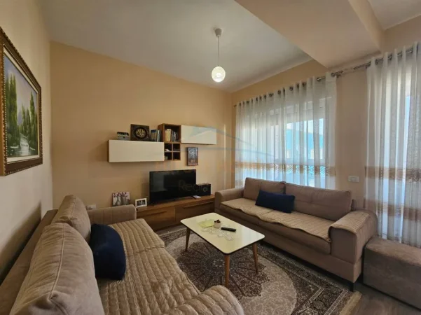 Tirane, shitet apartament 2+1+2+Ballkon Kati 7, 97 m² 170.000 € (Kompleksi Mangalem)