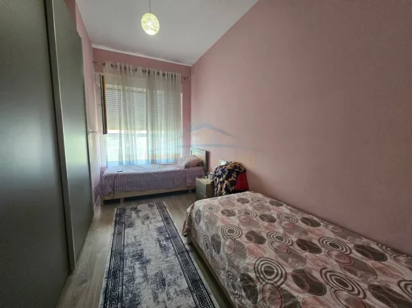 Tirane, shitet apartament 2+1+2+Ballkon Kati 7, 97 m² 170.000 € (Kompleksi Mangalem)