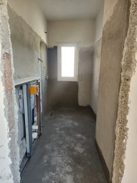 Tirane, shitet apartament 2+1+Ballkon Kati 1, 100 m² 