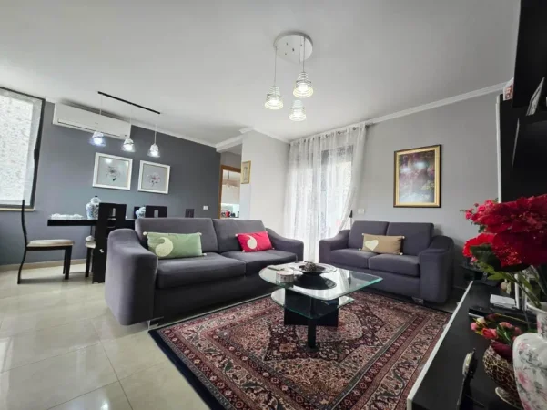 Tirane, shitet apartament 2+1 , 130 m² 416.000 € 