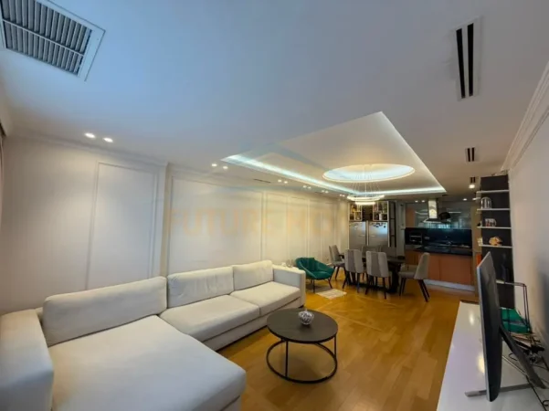 Tirane, shitet apartament 2+1 Kati 4, 123 m² 360.000 € (Komuna e Parisit)