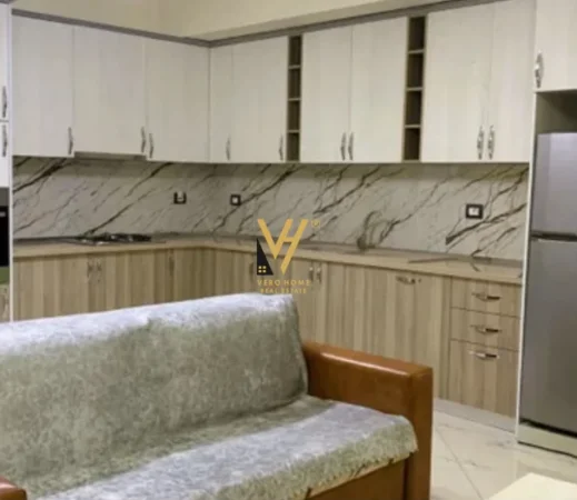 Tirane, jepet me qera apartament 2+1+Ballkon Kati 3, 120 m² 650 € (5 MAJI)