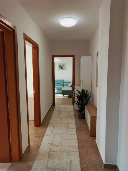Durres, shitet apartament 1+1+Ballkon Kati 1, 77 m² 155.000 € (Golem)