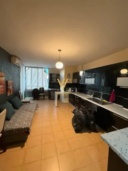 Tirane, jepet me qera apartament 2+1+Ballkon Kati 5, 100 m² 770 € (KOMUNA E PARISIT)