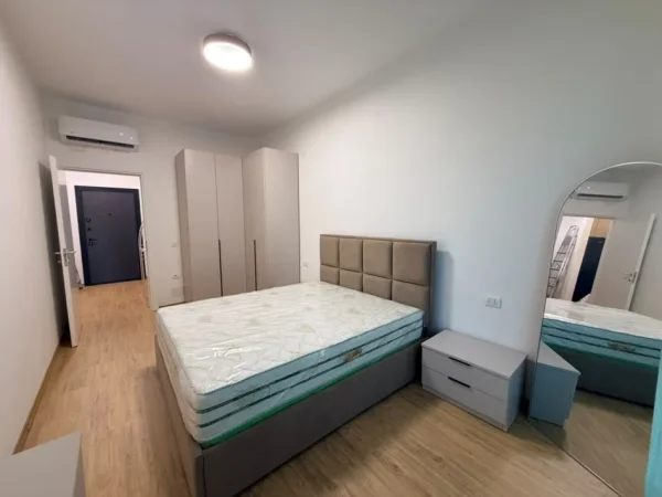 Tirane, jepet me qera apartament 1+1 Kati 5, 55 m² 550 € (Rruga 5 Maji)