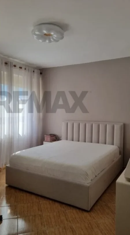 Vlore, shitet apartament 2+1 Kati 4, 110 m² 300.000 € (Lungomare, Vlorë)
