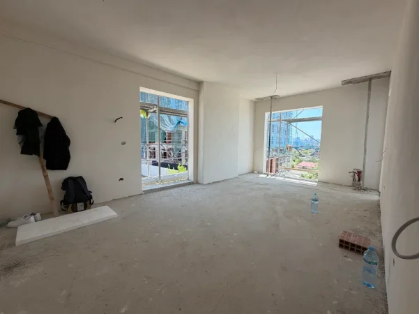 Tirane, shitet apartament 2+1+Ballkon , 91 m² 100.400 € (Paskuqan, Majestic 2)