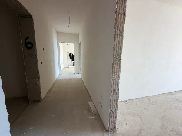 Tirane, shitet apartament 2+1+Ballkon , 91 m² 100.400 € (Paskuqan, Majestic 2)