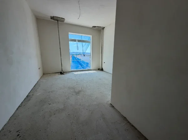 Tirane, shitet apartament 2+1+Ballkon , 91 m² 100.400 € (Paskuqan, Majestic 2)