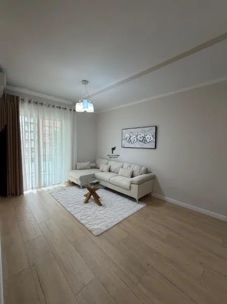 Tirane, shitet apartament 1+1 Kati 2, 60 m² 142.000 € (RRUGA E KAVAJES)