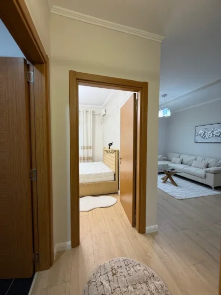 Tirane, shitet apartament 1+1 Kati 2, 60 m² 142.000 € (RRUGA E KAVAJES)