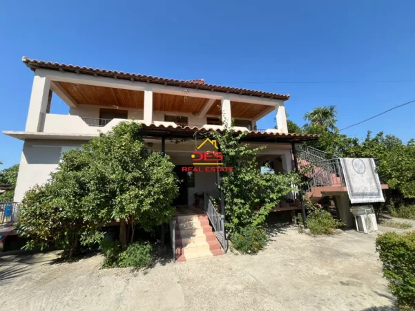 Vlore, shitet shtepi , 240 m² 170.000 € (Fitore)