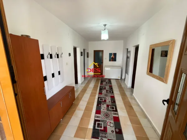 Vlore, shitet shtepi , 240 m² 170.000 € (Fitore)