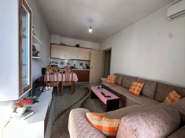 Tirane, shitet apartament 1+1 Kati 7, 73 m² 103.000 € (MILO SOTIR GURA)