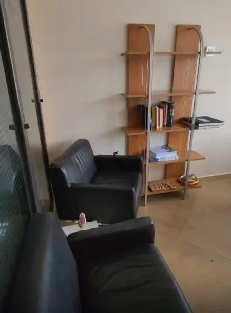 Shqiperi, jepet me qera zyre Kati 8, 228 m² 4.100 € (QENDER)