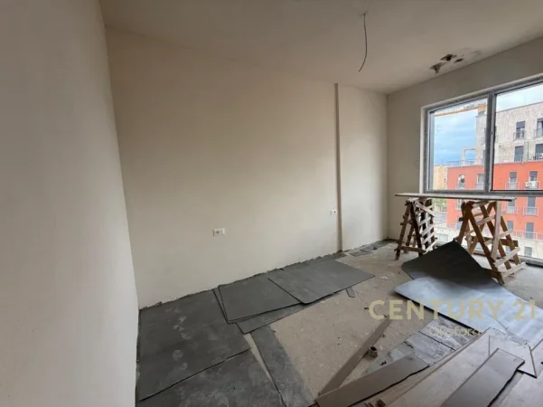 Tirane, shitet apartament 1+1 , 68 m² 146.700 € (fusha aviacionit)