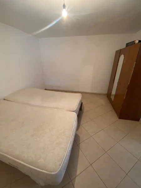 Tirane, jepet me qera apartament 2+1 Kati 0, 90 m² 300 € (Qytet Studenti)